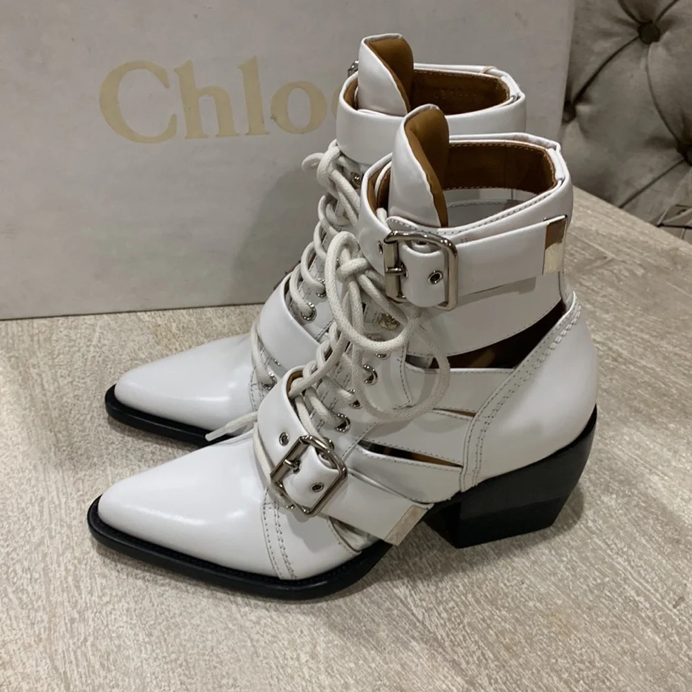 - Chloe Rylee leather cut out boots - Picture 3 of 10